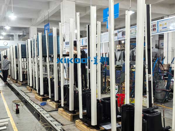 星科實(shí)業(yè)-省電空調(diào)裝配車(chē)間